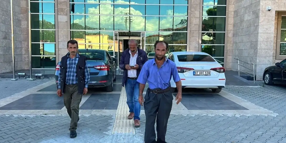 Engelli Çobanı Döven Kız Kardeşler Tahliye Edildi