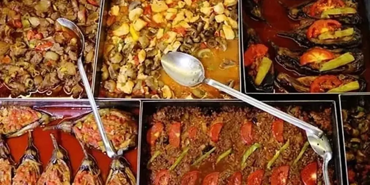 Meclis Lokantasındaki Yemek Fiyatları Yeniden Gündem Oldu