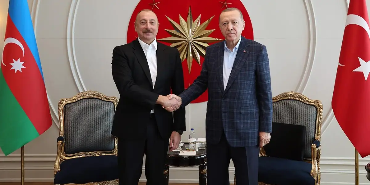 Cumhurbaşkanı Erdoğan, Azerbaycan Cumhurbaşkanı Aliyev'i Resmi Törenle Karşıladı