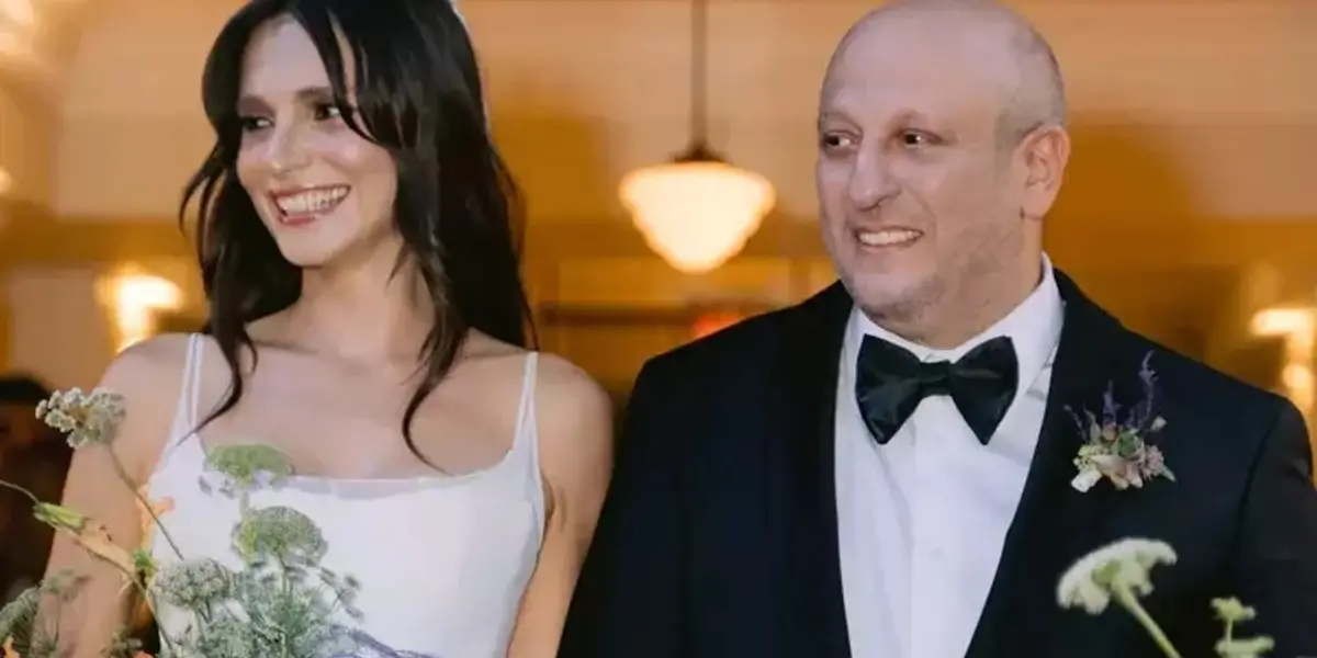 Meriç Aral - Serkan Keskin Çifti Bebek Bekliyor