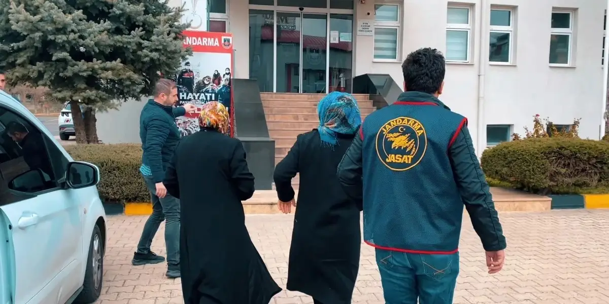 Tekirdağ'da Dehşet! 2 Günlük Bebeği 'Aile Meclisi' Kararıyla Öldürüp Gömdüler!