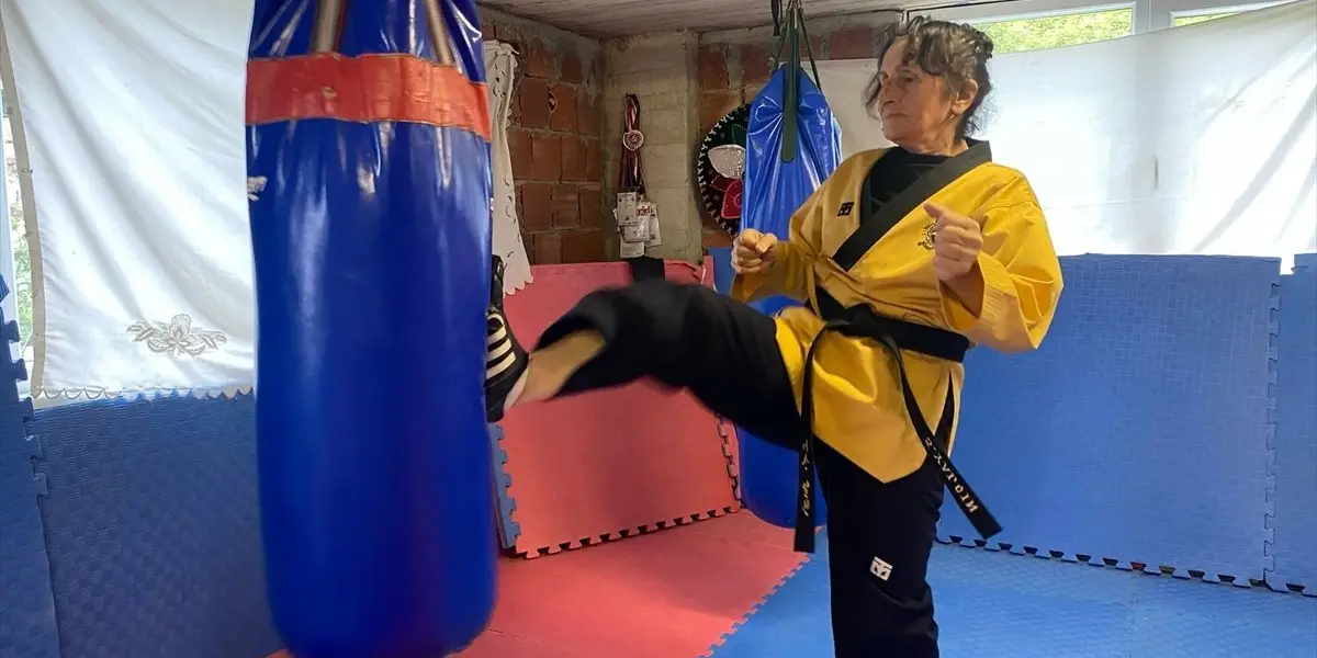 74 Yaşındaki Tekvando Sporcusu Sevgican Yalçın, Dünya Şampiyonluğuna Hazırlanıyor