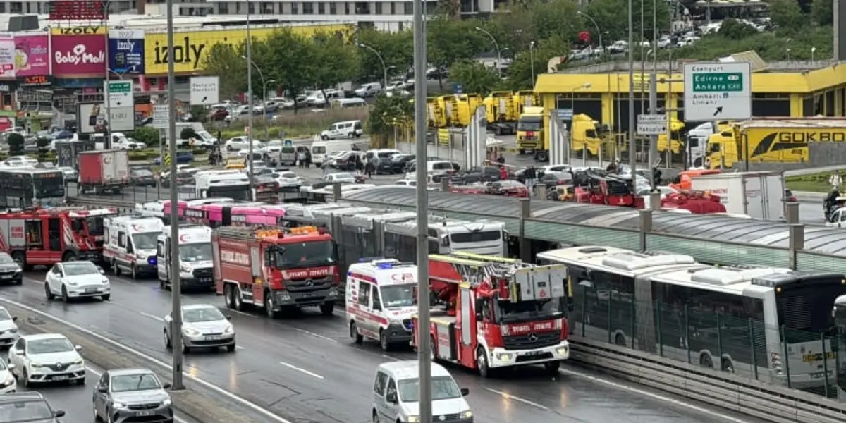 Beylikdüzü'nde Metrobüs Kazası: Bir Ölü, 20 Yaralı