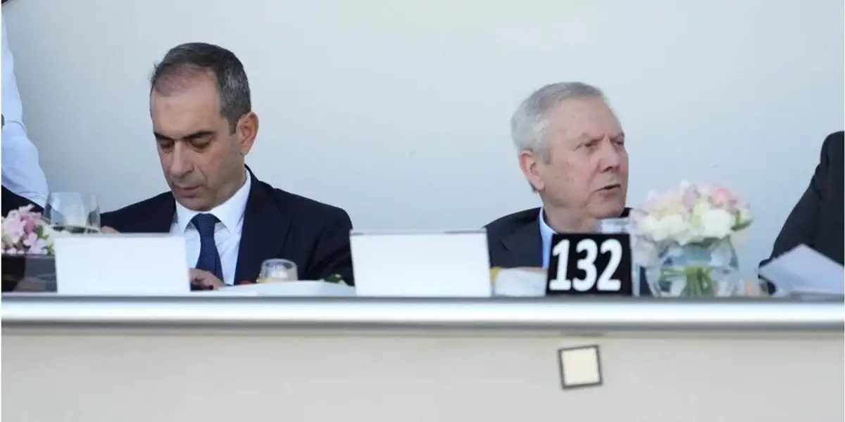 Veliefendi'de 'Aziz Yıldırım' Tezahüratları