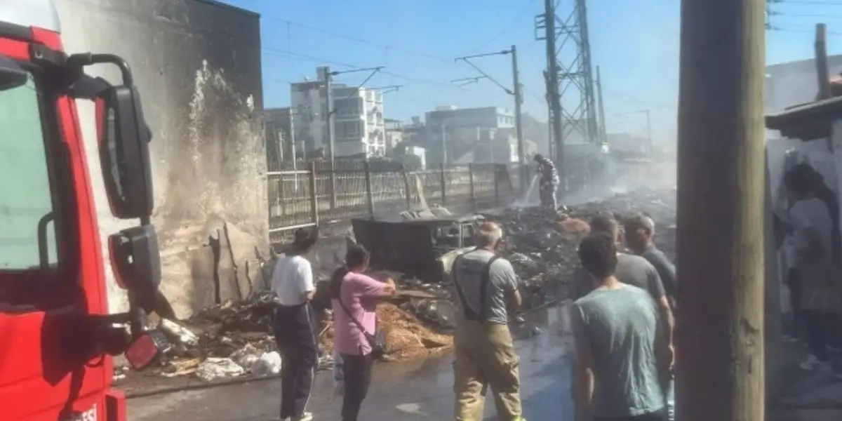 İzmir Buca'da Felaket: Toplanmayan Çöpler Yandı!