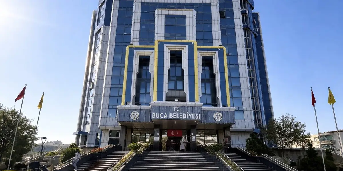 Buca Belediyesi'nde Rüşvet Operasyonu: 26 Şüpheli Adliyeye Sevk Edildi