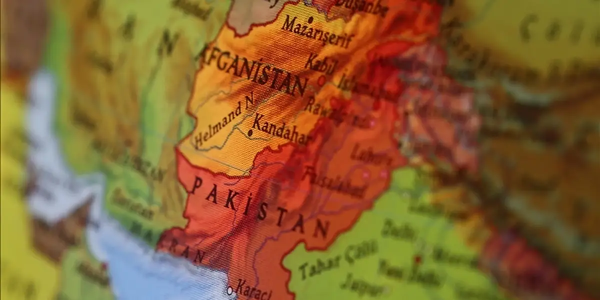 Pakistan ve Afganistan Arasında Savaş İlanı