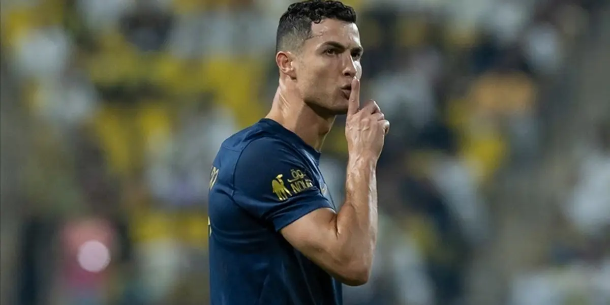 Ronaldo'dan "Milyar Dolarlık" İmza!