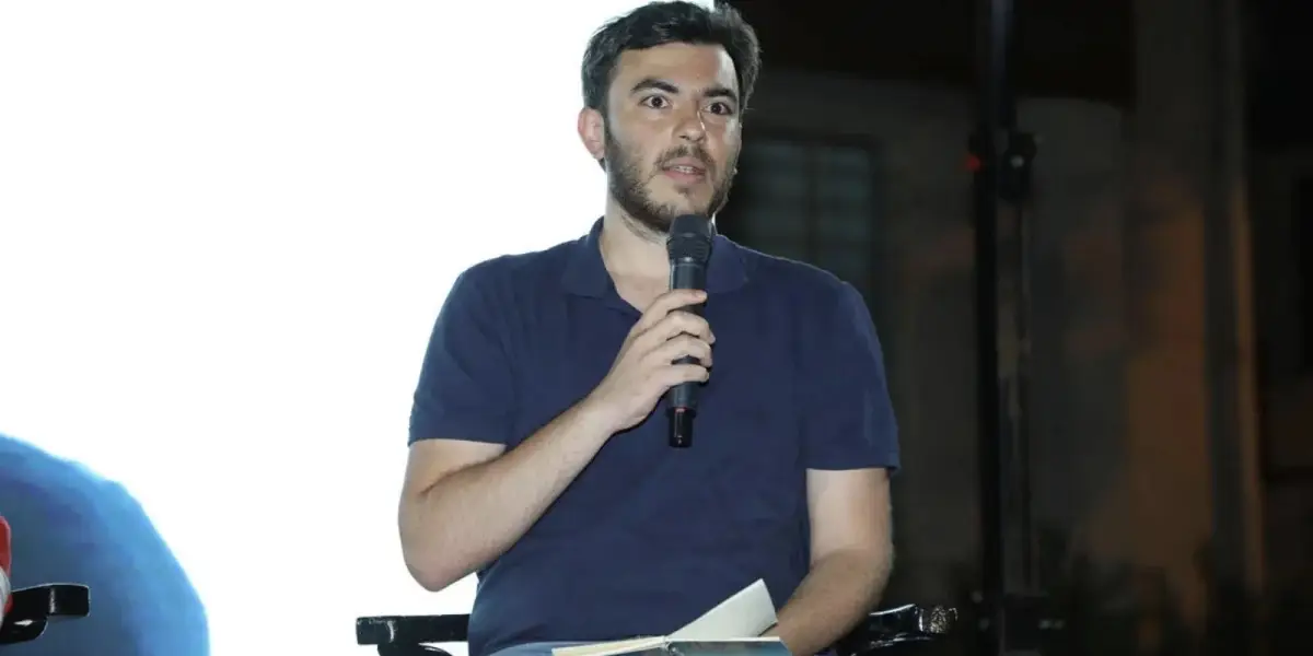 Gazeteci İsmail Arı Tutuklandı