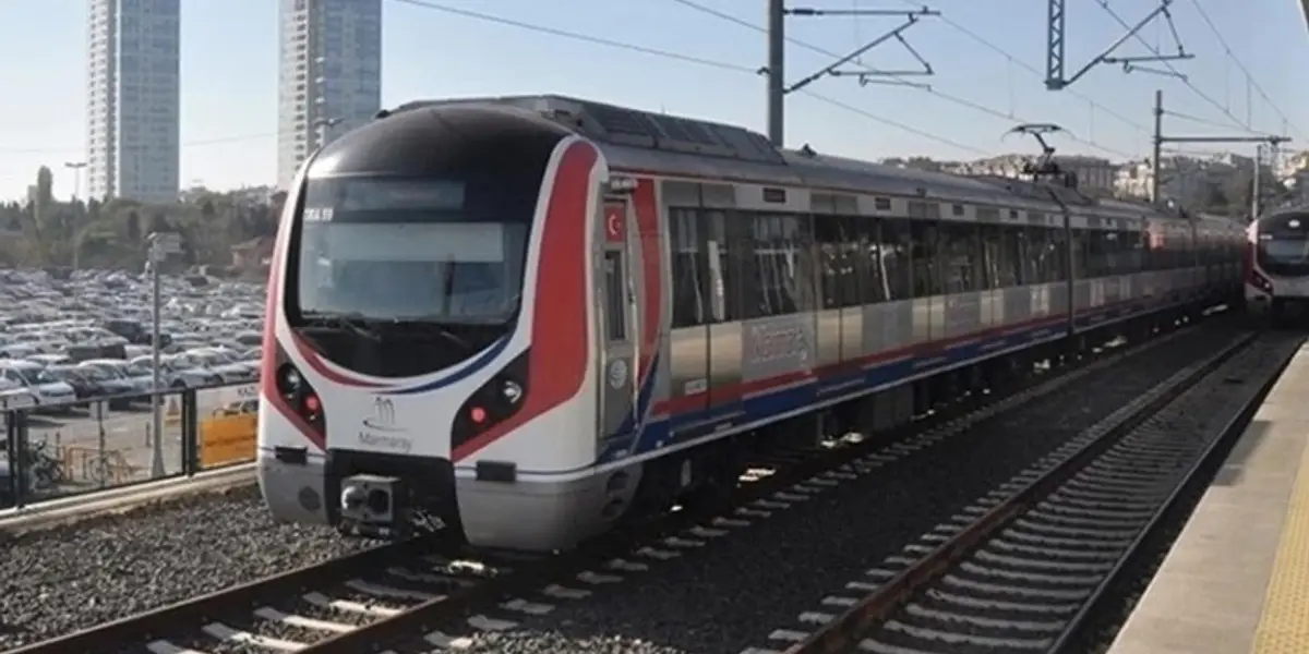 Marmaray Göztepe İstasyonunda Hareketli Dakikalar