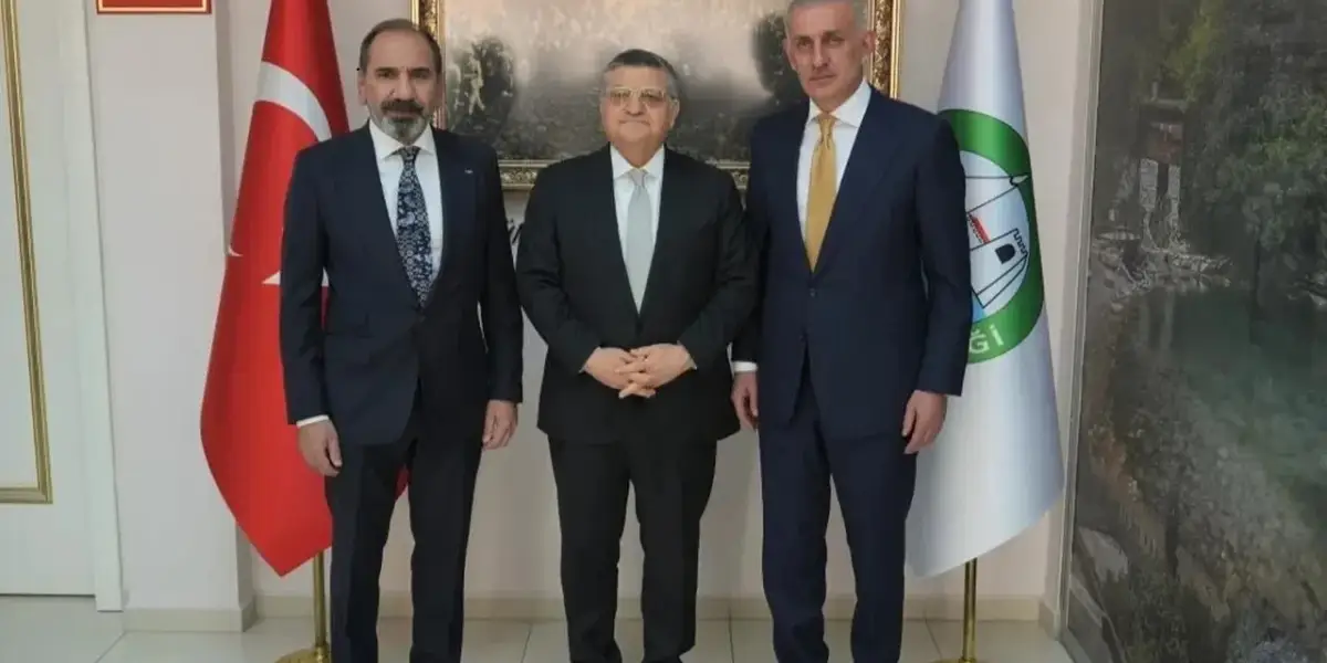 TFF Başkanı Hacıosmanoğlu'ndan Sinop Valisi Özarslan'a Ziyaret
