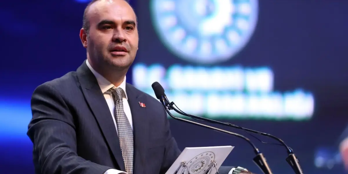 Türk Gençlerinden Bilim Dünyasında Tarihi Başarı
