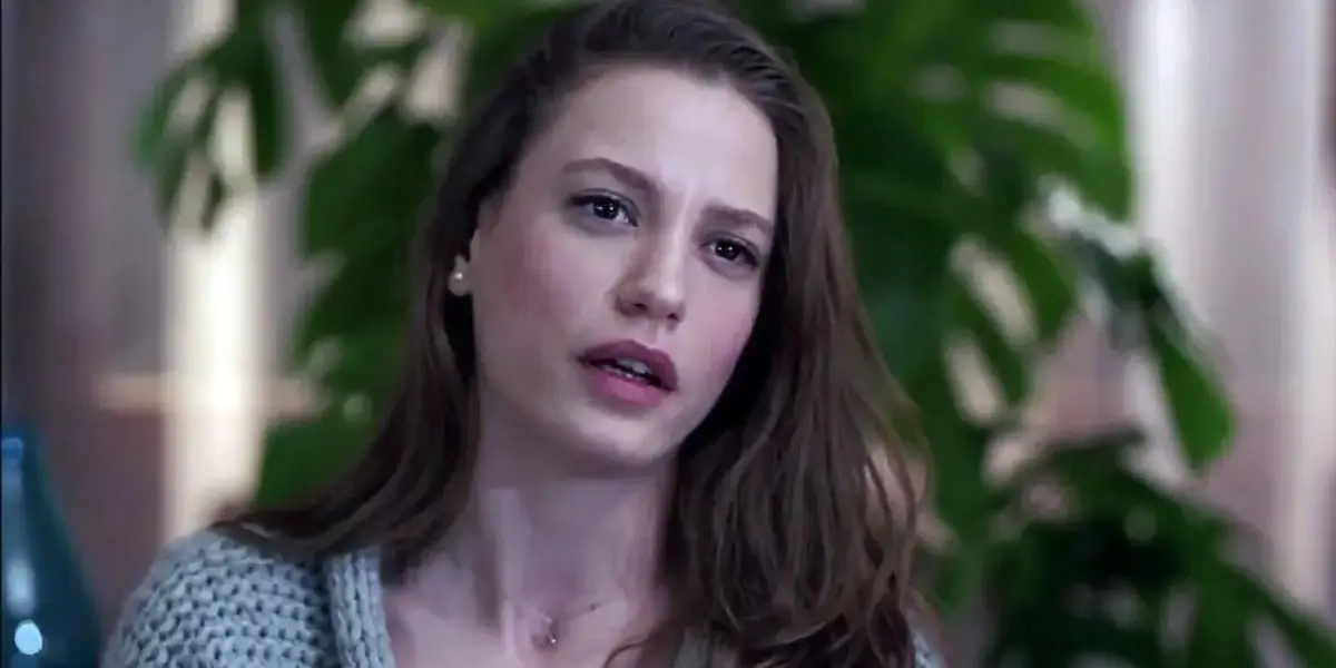 Serenay Sarıkaya 'Sevdiğim İnsanlar' Filmiyle Dönüyor