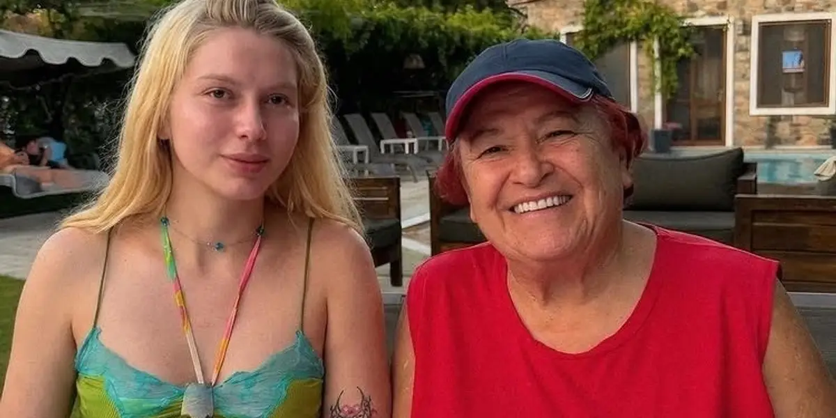 Selda Bağcan ve Aleyna Tilki'den Samimi Görüntüler