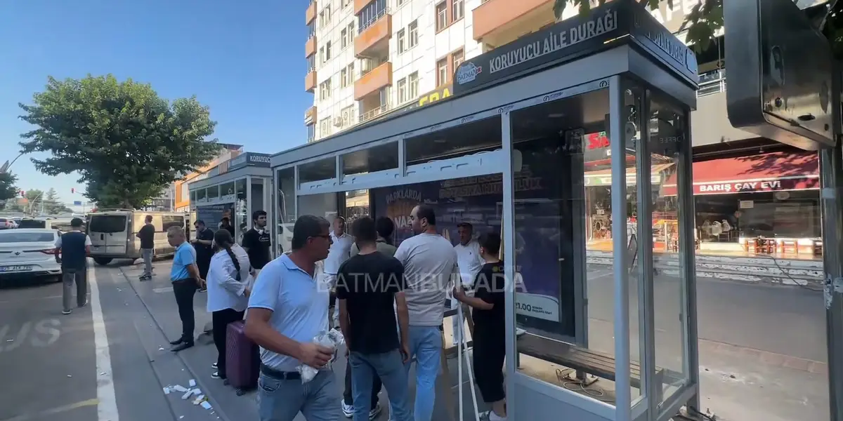 Klimalı Otobüs Durakları Hizmete Girdi