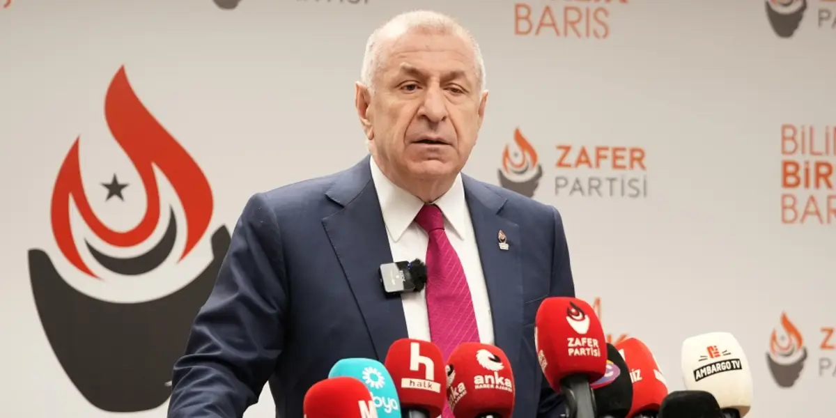Ümit Özdağ'dan Özgür Özel'in Yeni Parti Hamlesine Değerlendirme
