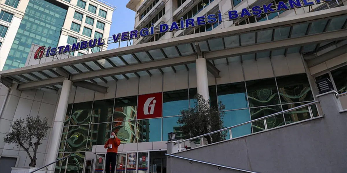 Türkiye'nin Vergi Rekortmenleri Açıklandı: Zirve Yine Selçuk Bayraktar'ın