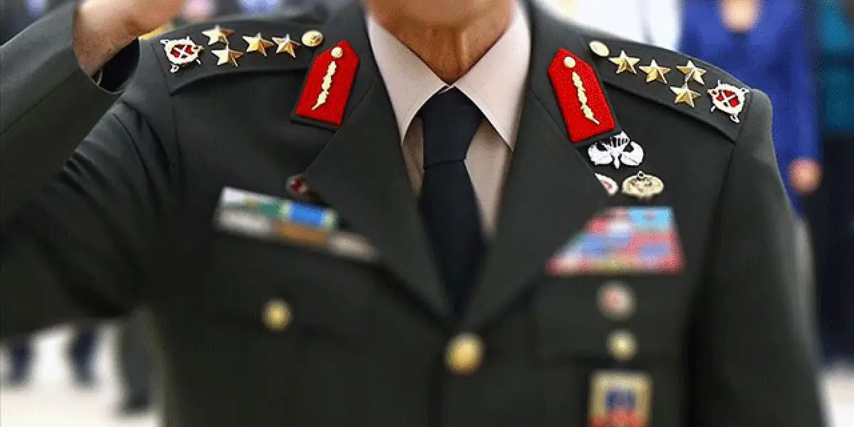 Türk Silahlı Kuvvetleri'nde Atama Kararnamesi Resmi Gazete'de: 205 General ve Amiralin Görev Yeri Değişti