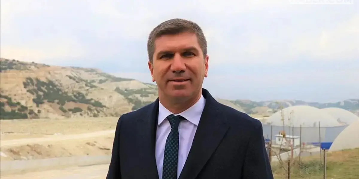 Burdur Belediye Başkanı Ercengiz, CHP'den İstifa Ederek YENİ Parti'ye Katıldı