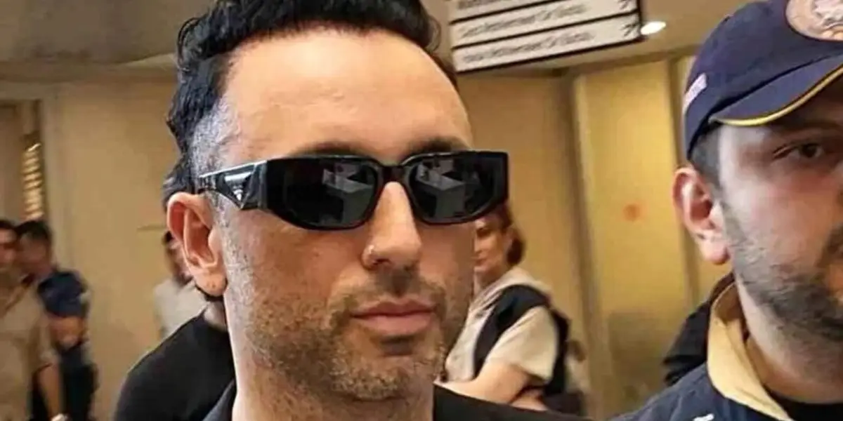 Mabel Matiz: "İki Erkeğin Birbirine Bakması Suç Değildir"