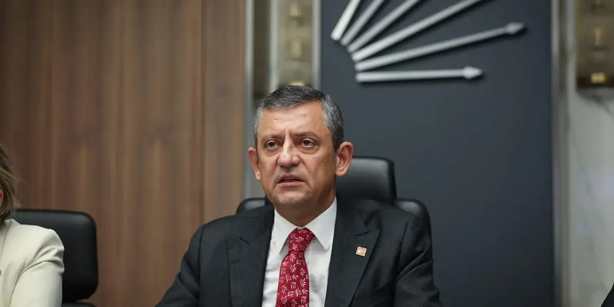 Özgür Özel'den Mevlit Kandili Mesajı