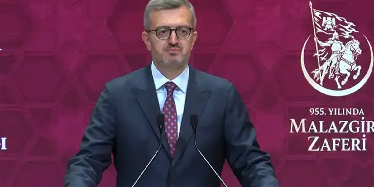 İletişim Başkanı Duran’dan Malazgirt Mesajı: "Tarih ve Birlik Şuuru En Büyük Gücümüzdür"