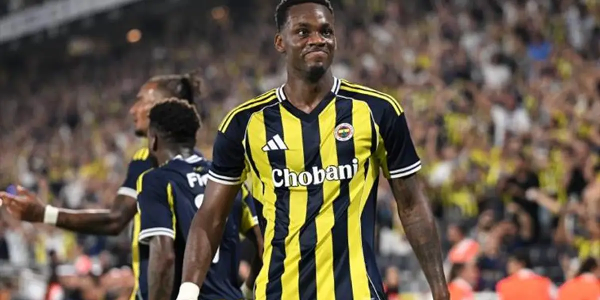 Fener'in Eski Oyuncusu Jhon Duran'dan Taraftarın Tepkisini Çeken Hamle!