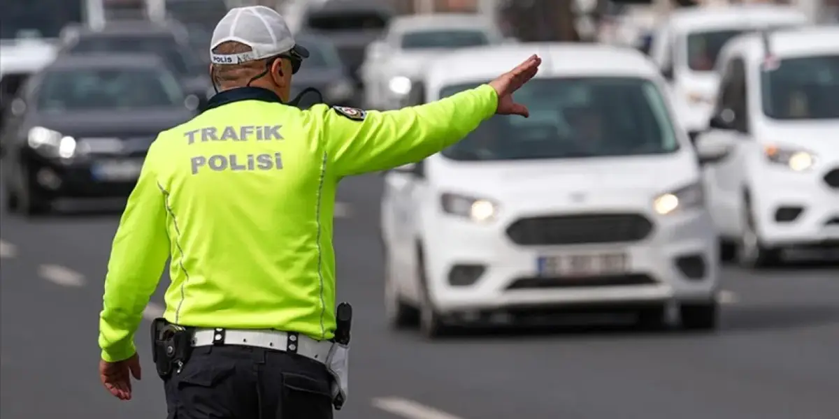 Zafer Bayramı Nedeniyle İstanbul'da Bazı Yollar Kapatıldı