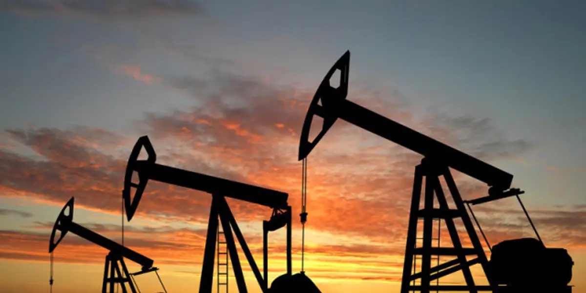 Petrol Fiyatları Yükseldi! Bankalar Tahminlerini Revize Etti