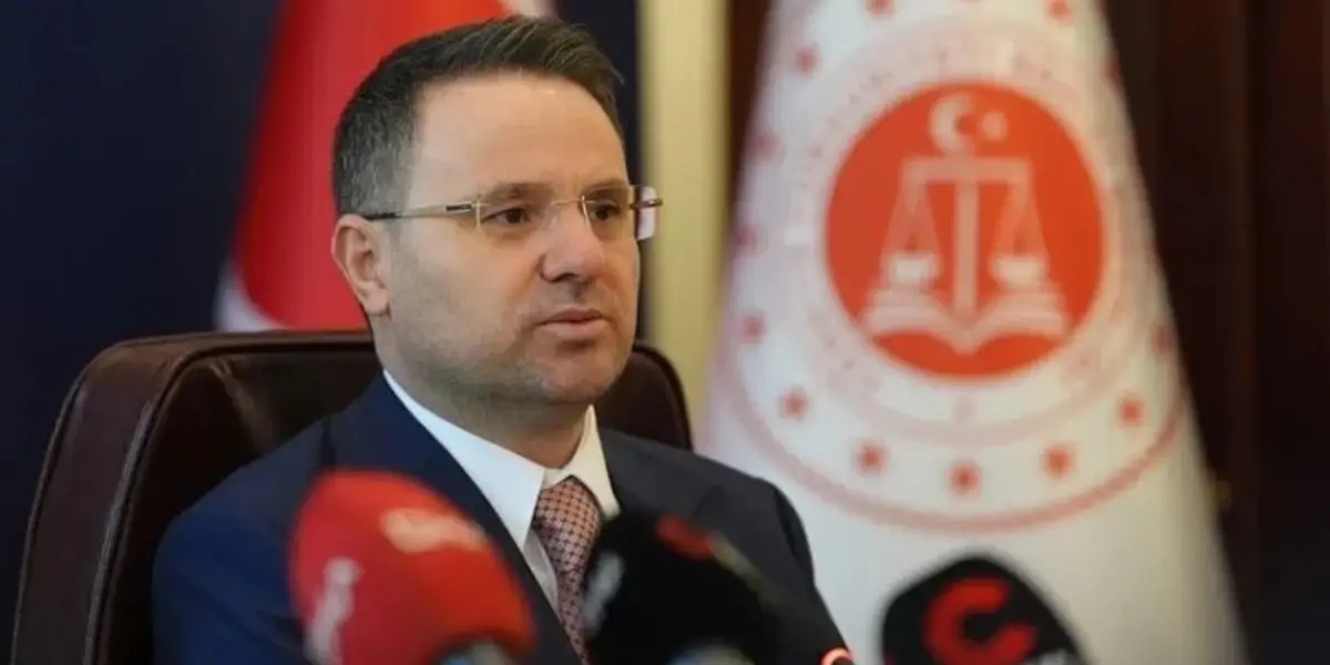 Bakan Gürlek'ten Sosyal Medya Açıklaması