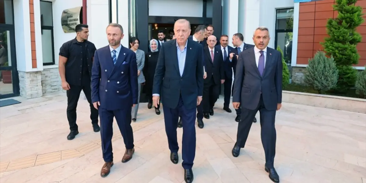 Cumhurbaşkanı Erdoğan’dan Rize’de Üniversite Ziyareti