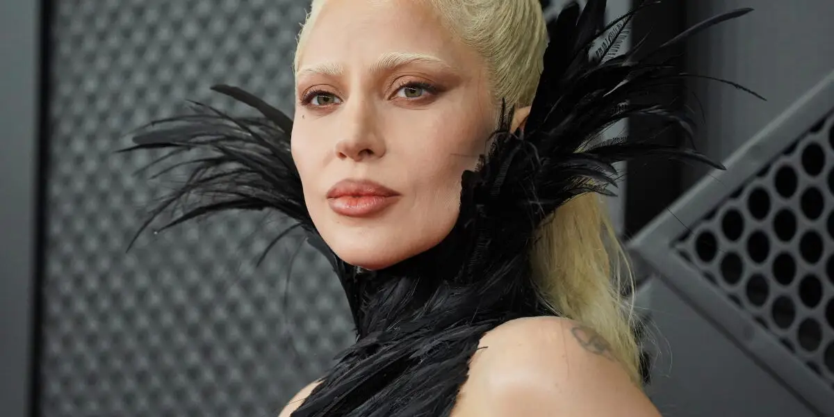 Lady Gaga İlk Kez Bebeğiyle Birlikte Görüntülendi