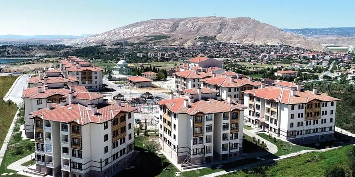 TOKİ Kiralık Konut Başvurularında Evlilik Şartı Belirlendi