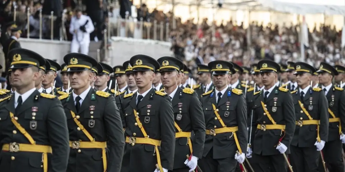 Kara Harp Okulu Törenlerinde 'Marş Yasağı' İddiası Yalanlandı