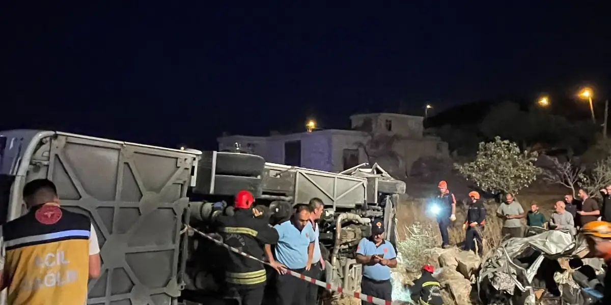 Gaziantep'teki Kazada Ölü Sayısı 8'e Yükseldi