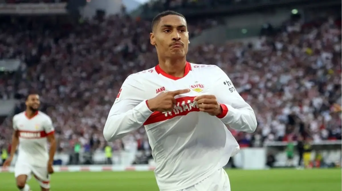 Sarı-kırmızılılar ocak ayında birden fazla bölgeye transfer yapmayı planlarken şu ana kadar stoper için Milan Skriniar, hücum hattı içinse Roma'dan Paulo Dybala ve Lyon'dan Georges Mikautadze'nin isimleri gündeme geldi.