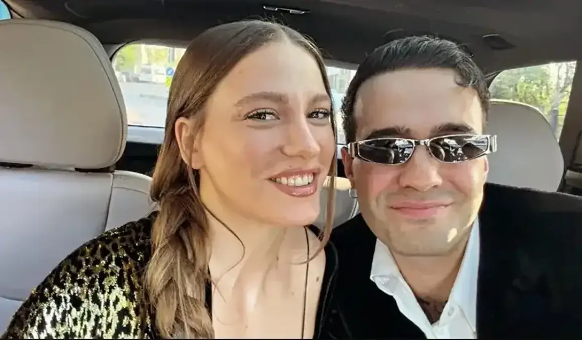 Ünlü oyuncu Serenay Sarıkaya, geçtiğimiz gün Bebek'teki bir güzellik salonundan çıkarken objektiflere takıldı. Keyifli ve neşeli halleriyle dikkat çeken başarılı oyuncu, basın mensuplarının yönelttiği soruları kısa ve öz yanıtlarla geçiştirdi.