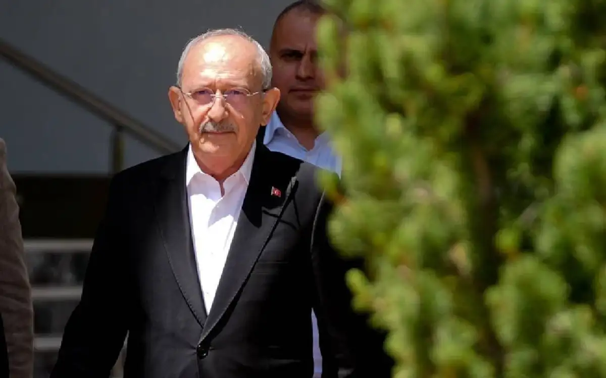 Kılıçdaroğlu, Mersin ve İzmir'de Ziyaretlerde Bulundu