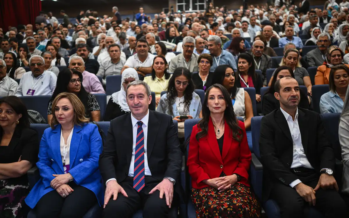 DEM Parti'de Bakırhan ve Hatimoğulları Eş Başkanlığa Seçildi