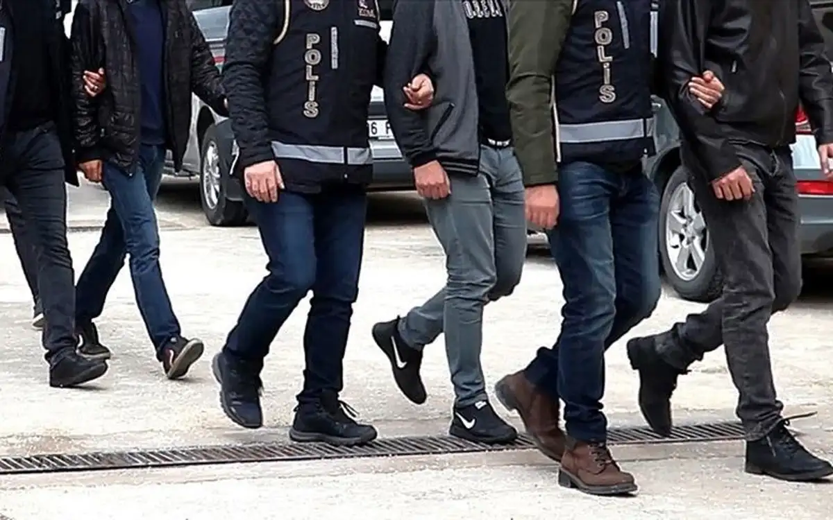 İstanbul'da DAEŞ'e para aktaran 9 şüpheli yakalandı