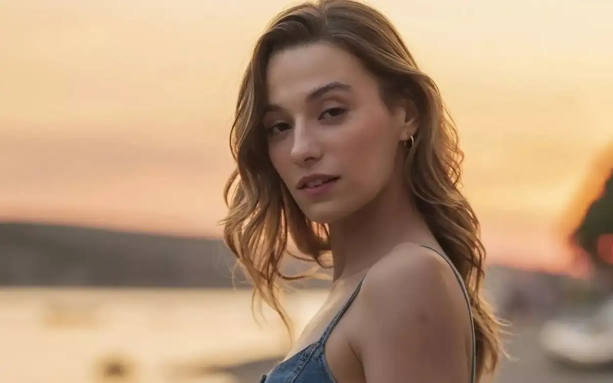 Sümeyye Aydoğan’dan 'Nazar' Sorusuna Yanıt: “Bize Hiçbir Şey Olmaz!”