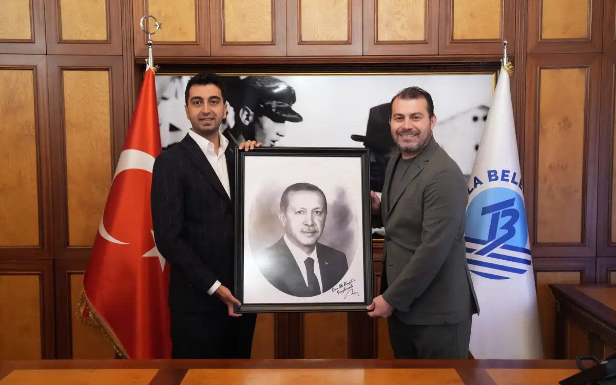 CHP'den AK Parti'ye Geçen Tuzla Belediye Başkanı Eren Ali Bingöl'den Teşekkür Mesajı