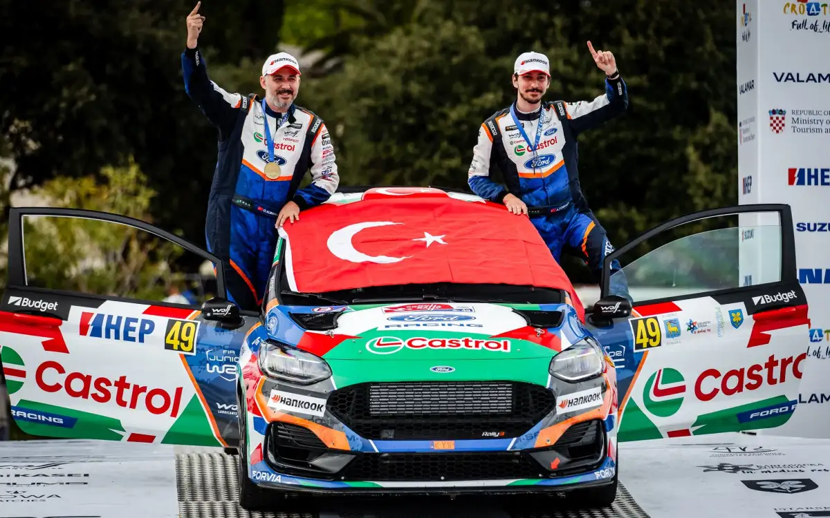 Ali Türkkan, Dünya Gençler Ralli Şampiyonası'nı kazanan ilk Türk pilot oldu