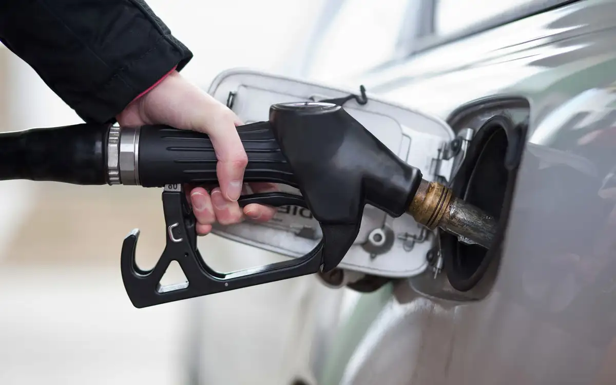 Motorine Gece Yarısı 6,62 TL Zam Geldi