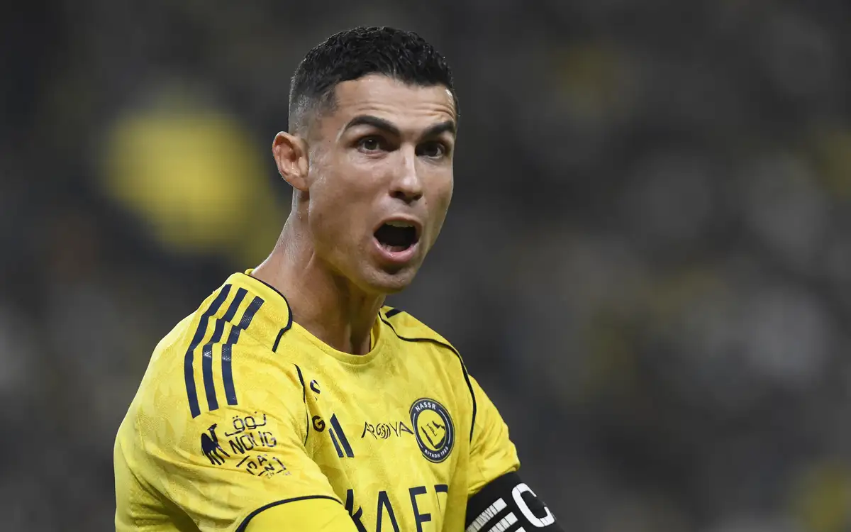 Cristiano Ronaldo, formasını giydiği Al Nassr'ı satın alıyor
