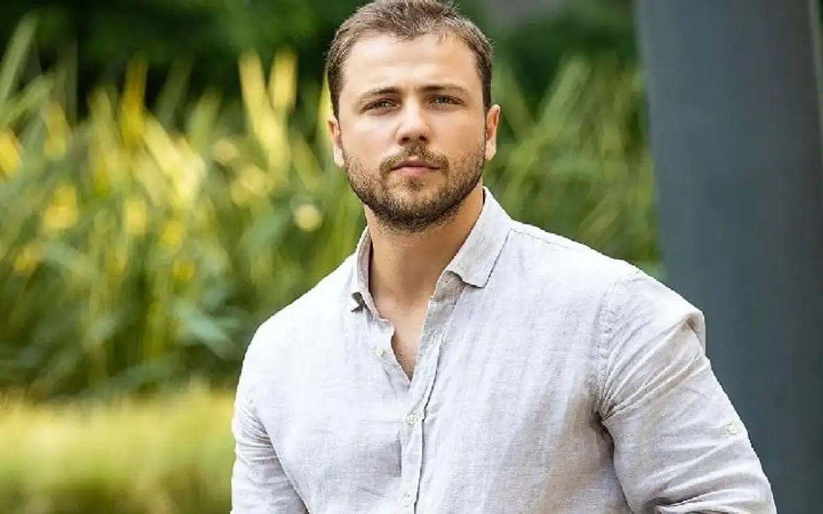 Tolga Sarıtaş'ın Asıl Mesleğini Biliyor Muydunuz?