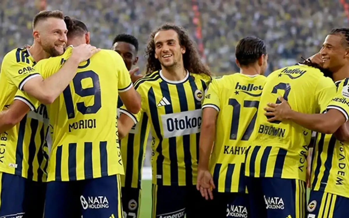 Fenerbahçe'nin 8-0 zaferi Avrupa basınında manşet oldu