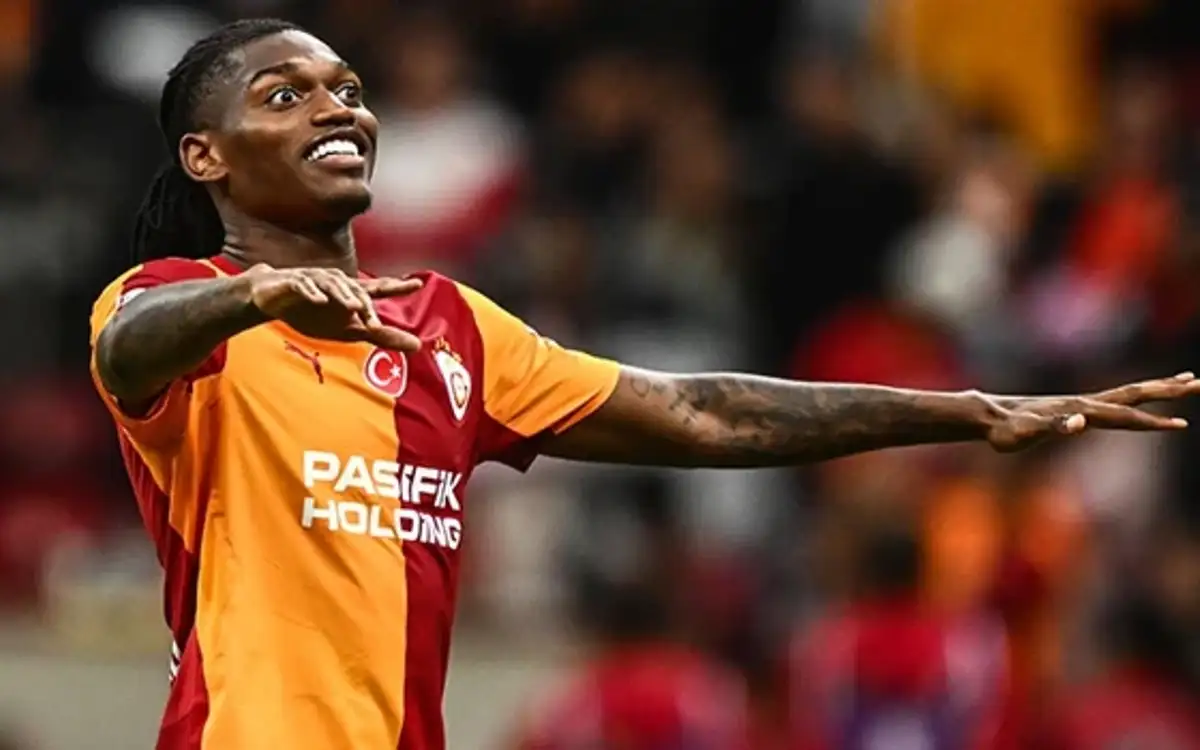 Dört büyükler 14 futbolcu için 222 milyon euro ödedi