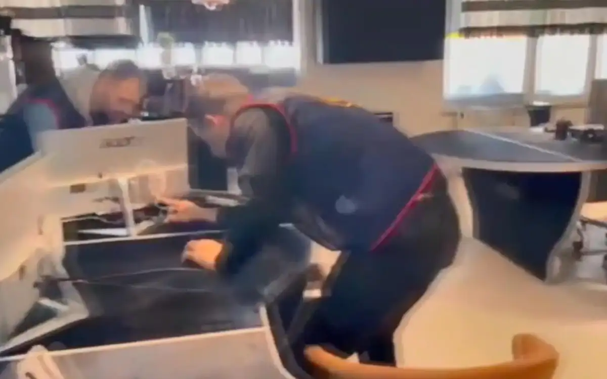Trafik kazası mağdurlarının verileriyle dolandırıcılık şebekesine operasyon