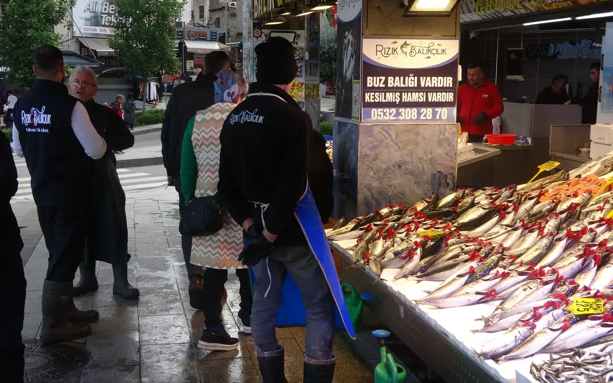 Palamut büyüdü, yağlandı, fiyatı tezgahta arttı